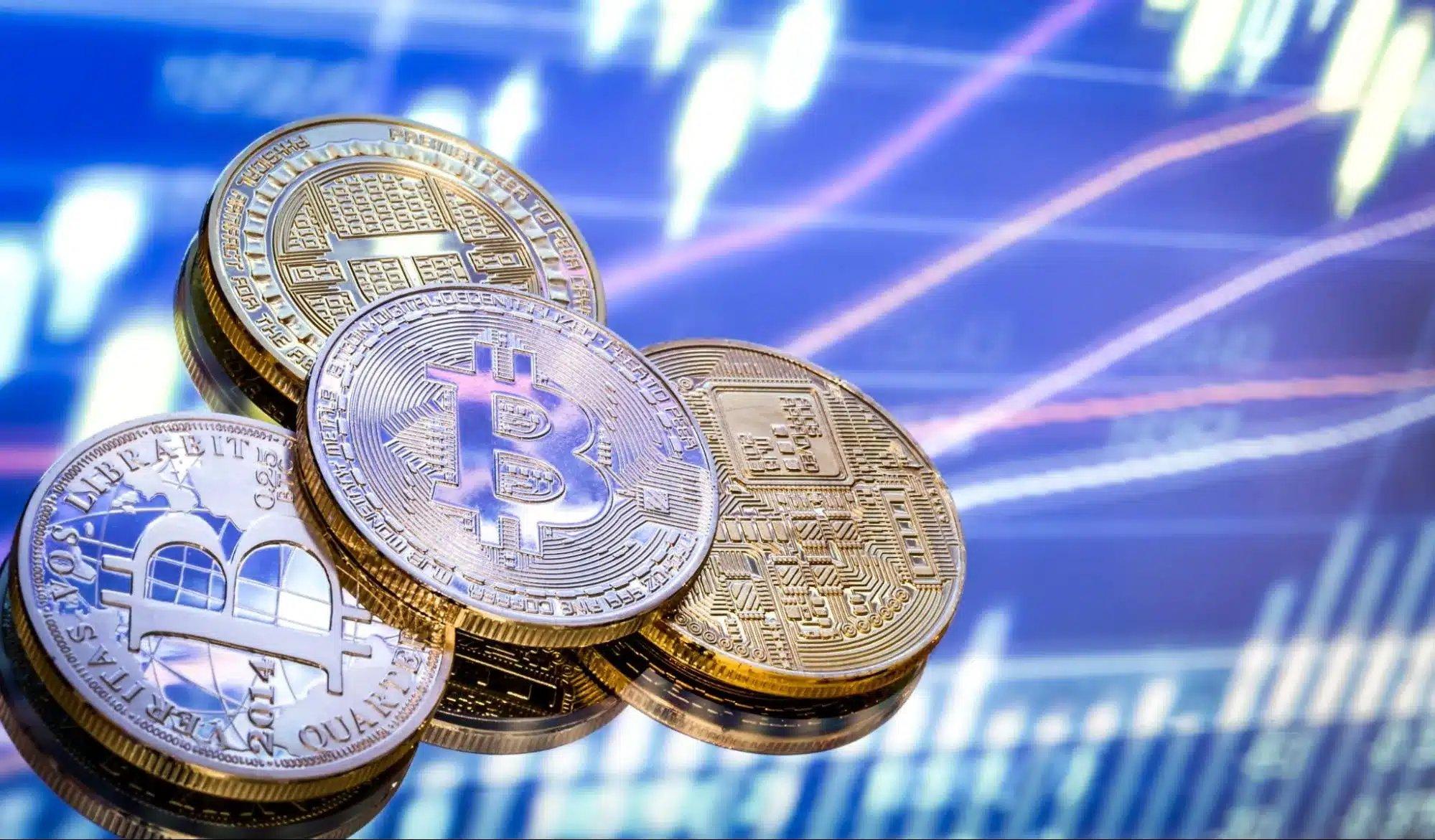 比特币（BTC）、以太坊（ETH）和瑞波币（XRP）上涨，山寨币表现优于整体加密市场